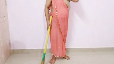 Fuck House Maid In Morning - Nokrani Ko Choda Ghodi Banakar - 2 image