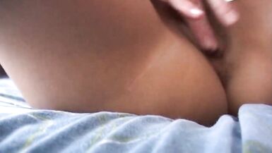 Sesso lesbico amatoriale con la sua amica - 5 image