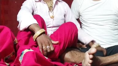 Neha gets her pussy licked instead of a gift, Desibhabhi2 - 2 image