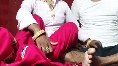 Neha se fait lécher la chatte au lieu dun cadeau, Desibhabhi2