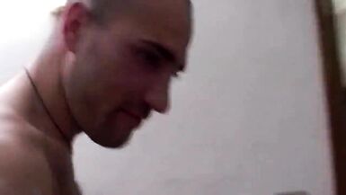 Sexe amateur en trois avec beaucoup de désir de jouir - 3 image