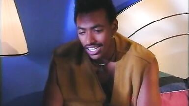 Hot black slut with big tits gets fucked in a bar - 2 image