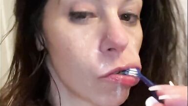 SEXY MILF OFRECE A PAGAR SUS DEUDAS WITH FACE FUCKING DEEPTHROATING SLOPPY BJ - 15 image