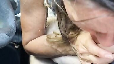 Milf suck in car then swallows - 4 image