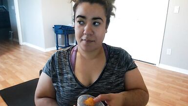 Stephanie Benitez fat ass twerking on the dick in Spanish - 4 image