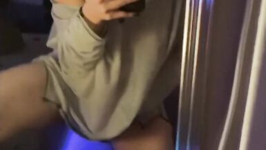 辣妹自慰合集--看她让自己射精，甚至还有一段特别的喷水视频! - 13 image