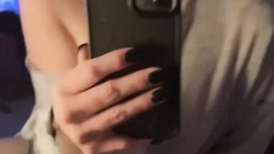 Compilation de masturbation de milf chaude - regardez-la se faire éjaculer et même une vidéo spéciale de squirting !