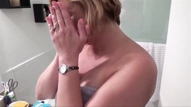 Step Moms Touch - Brianna Beach - Mom Comes First - Avant-première