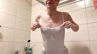 sexy shaving of inexperienced sexy russian woman - 4 image