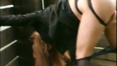 Im Aussichtsturm gefingert MILF deutsch - 9 image