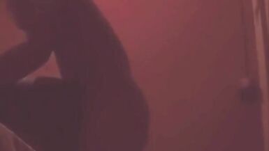 Colombien en colère qui crie