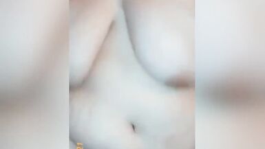 Amateur BBW Huge natural titts milf plays with titts & toy 4 er stepcousin on cam - 11 image