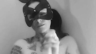 Bunny Girl gives JOI with cum count down. Hope your all ready to jerk off to my instructions 