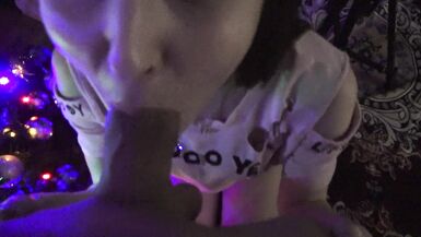 Lustful wife sucks near the Christmas tree - 14 image