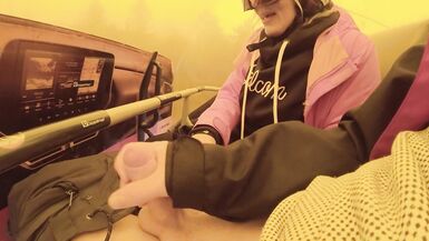 She Suck My Cock in Ski Lift Again, Amateur Couple Blow Job - 15 image