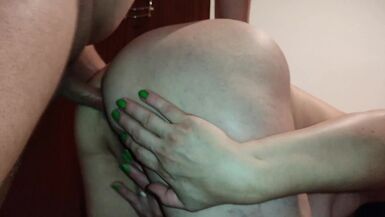 Big Ass Mom Gets Anal Sex and Anal Creampie - 1 image