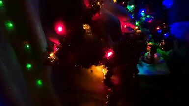 XXXmas、クリスマスツリーのような服を着て口移しで吸われる - 9 image