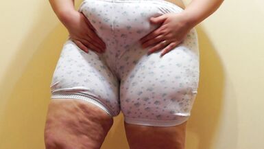 BBW MILF with a hairy pussy, tries on panties and masturbates. - 5 image