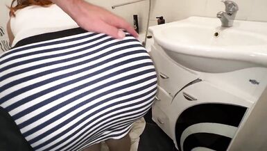 I lifted the MILF's skirt and engaged in anal sex - 3 image