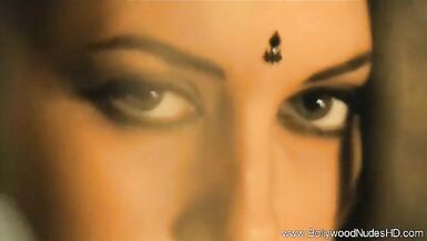 Sexy Belly Dancing Girl