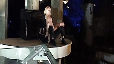 Sexy azafata decidió tener sexo antes de terminar el vuelo - 14 image