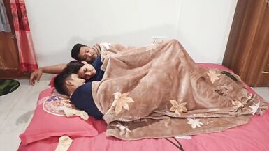 La femme sexy de yaung Pussy Fucked Two man deshi yaung man threesome porn xvideos - 2 image