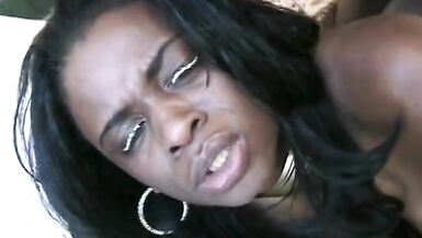 Black stud with a huge cock pounds curvy MILF's ass in bed - 10 image