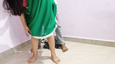 Safayi Kar Rhi Bahu Ko Sasur Ne Jabardasti Choda! RainhaRima - 3 image