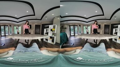 VR BANGERS Wet Mature Pussy To Try Out VR Porn - 5 image