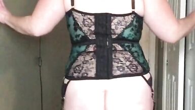 Work Crush Cums Back - 5 image