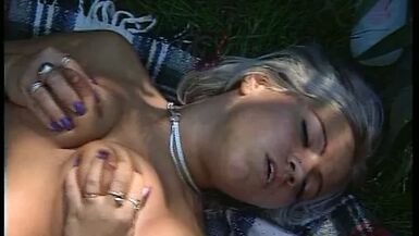 Was will man(n) mehr - herrlicher Garten und was zum ficken