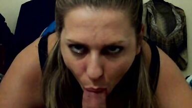 Amateur Oral Sex Fun In The Bedroom - 6 image