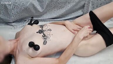 The girl is bored without Dick and the vibration saves her - 11 image