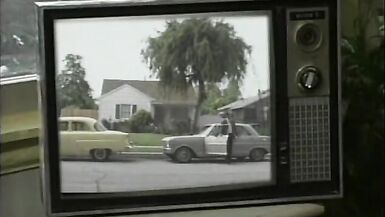 Une blonde sexy se fait lécher la chatte par un mec en chaleur - 3 image