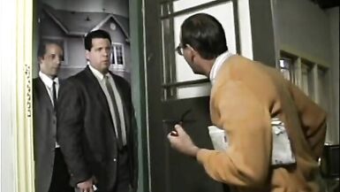 Une blonde sexy se fait lécher la chatte par un mec en chaleur - 4 image