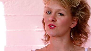 Neu in der Pornoszene Milf mit Dildo Retro - 10 image