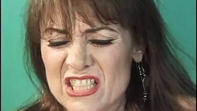 Famille de fous, ta mère est une salope !!! - VOL. #05