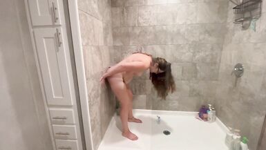 Slutty Jewish wife puts on a show - 4 image