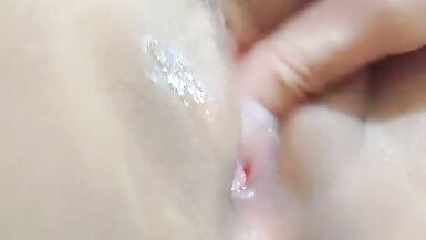 Asiatische MILF Blythe Doppelte Penetration - 2 image