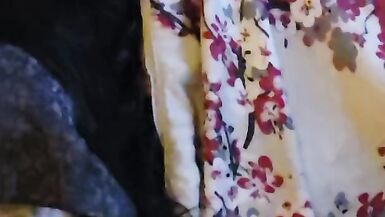 Küçük memeli bu ateşli esmerle sikişmek - 3 image