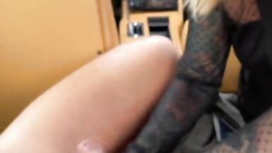 Guy took a girl for a ride in his ferrari and got nice blowjob - 10 image