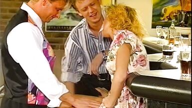 Gangbang in Willis Kneipe