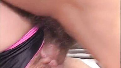Sesso a tre hardcore con la puttana del bordello - 13 image