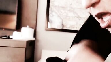 Dirty Talking MILF bittet um eine Gesichtsbehandlung von BBC - 5 image