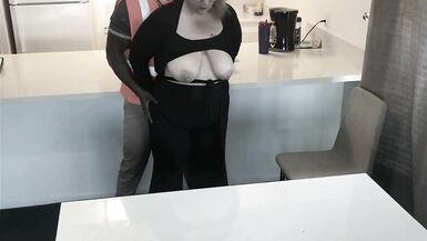 Horny Housewife Cheats With Black Construction Worker - 3 image
