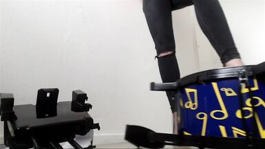 Goddess Carmen plays drums (crush video) - 12 image