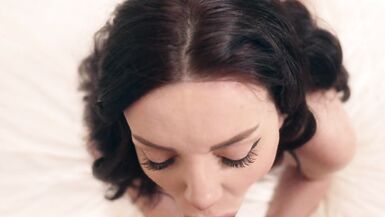 Elle aime le sexe matinal et le sperme dans la bouche - 4 image