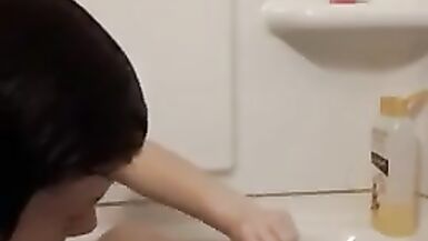 shaving my sexy legs with pink disposable razor - 11 image