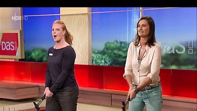 Inka Schneider hat dicke Euter und grosse steife Nippel - 4 image