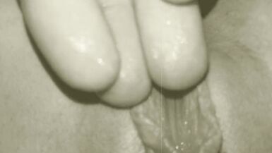 Fingerfuck my Wife Sun2fun et puis il frappe à la porte - 3 image